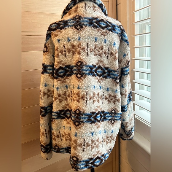 Streetwear Society, size medium, Sherpa, multiple colors, two front pockets - Picture 2 of 12